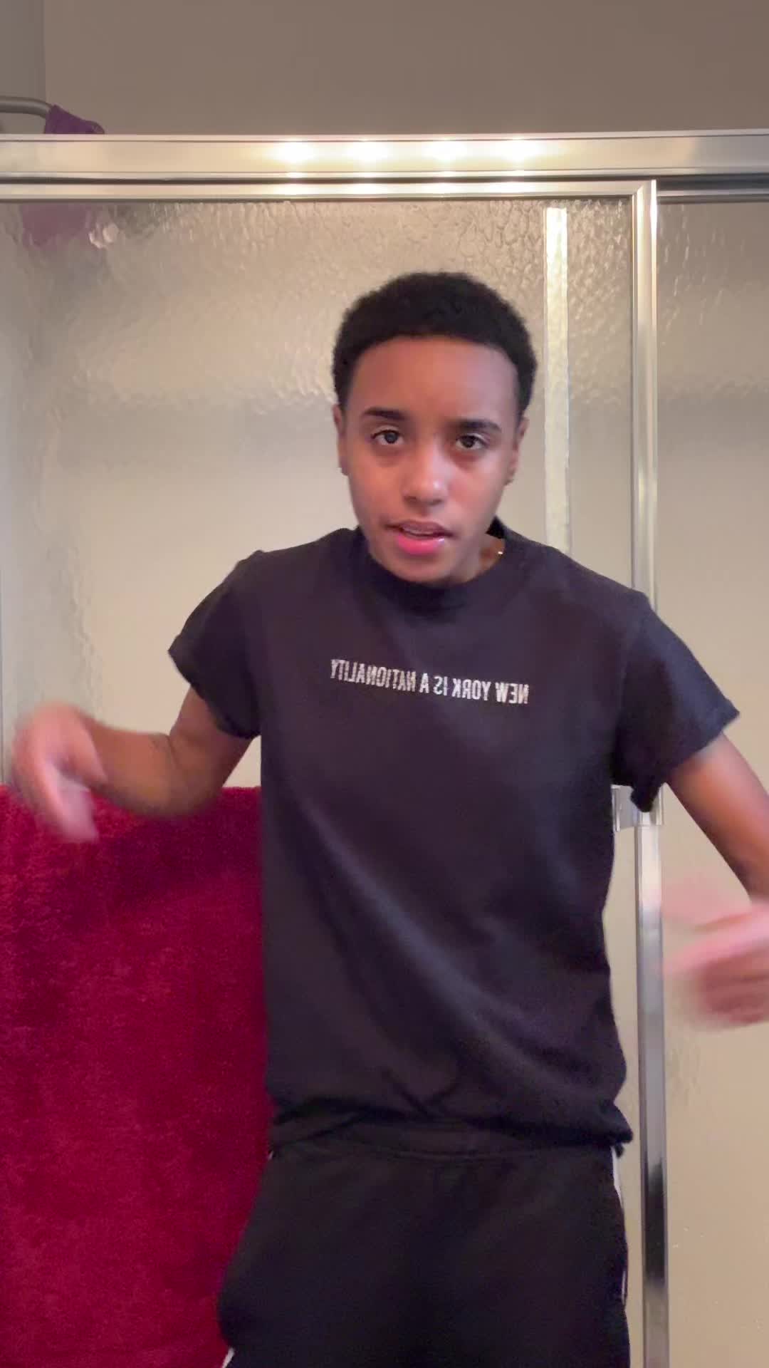 @LightskinAnt