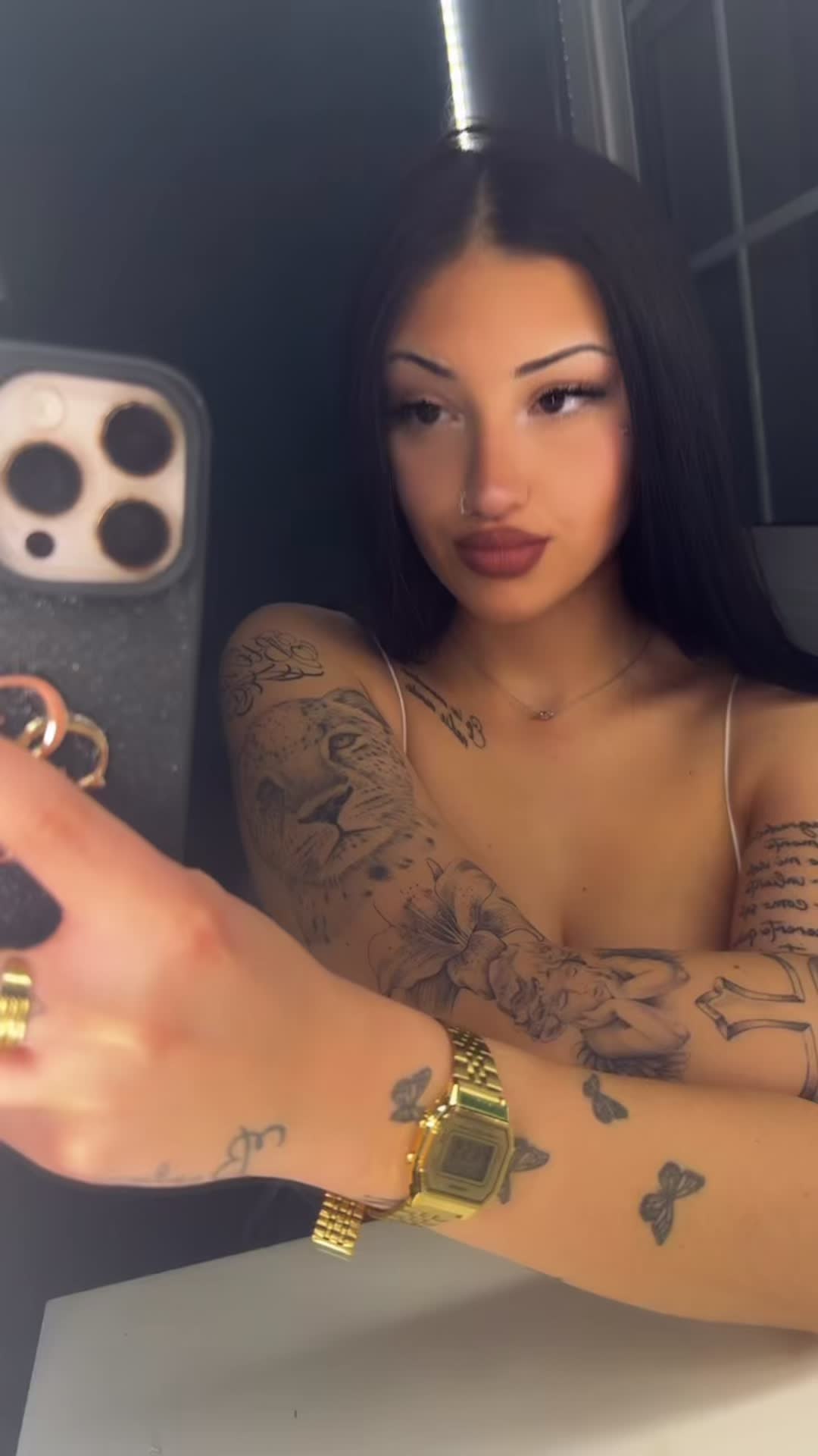 @𝒮𝑜𝒻𝒾𝒶 𝑀𝓊𝓇𝑜𝓁𝑜 &dagger;