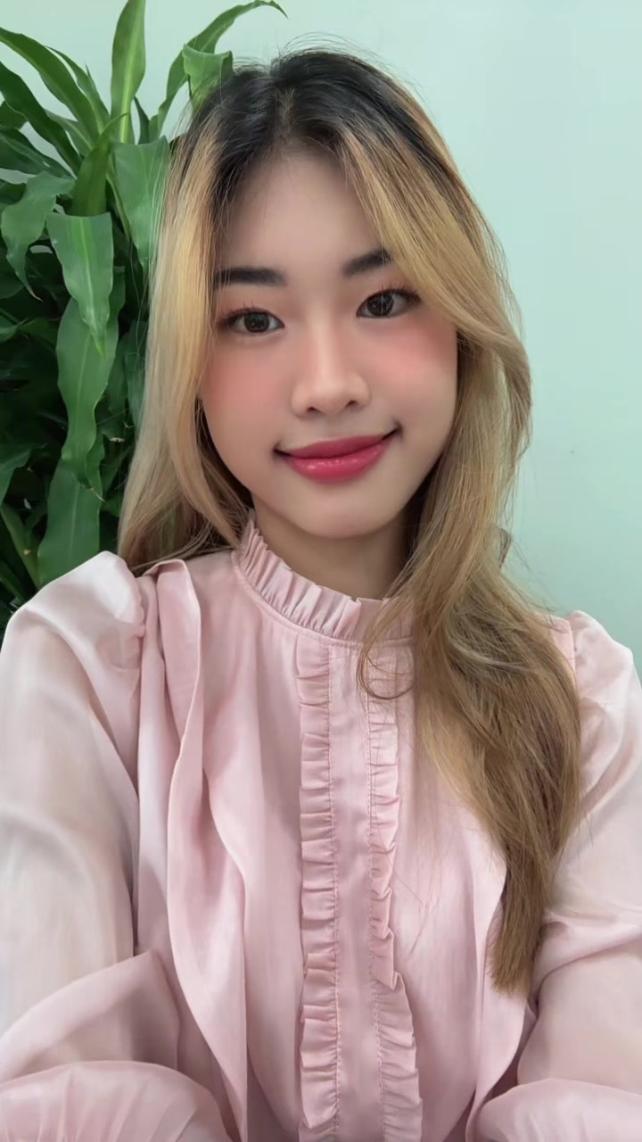 @c&ocirc;ng ch&uacute;a ngủ tr&ecirc;n giường