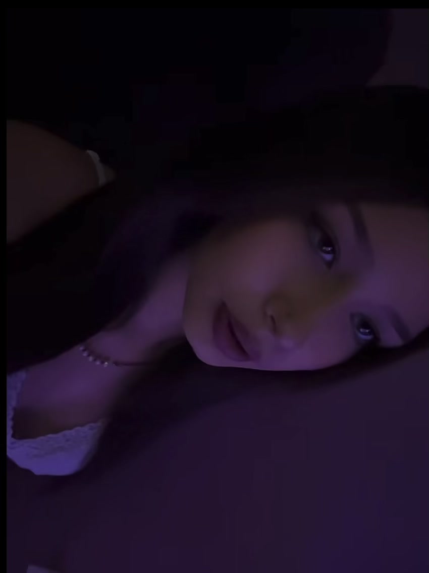 @𝒪𝓁𝒾𝓋𝒾𝒶💋