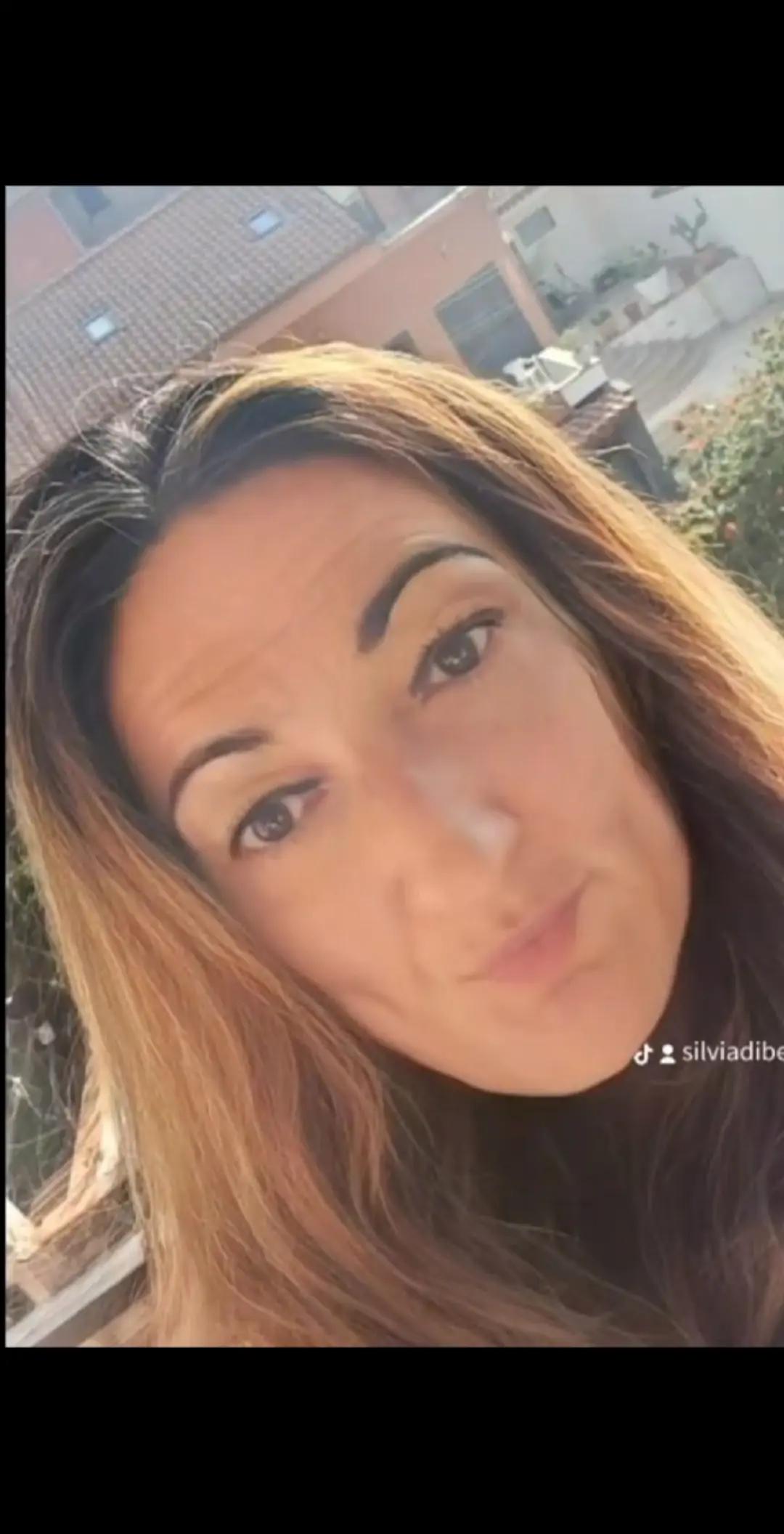 @silvia❤️🩷💋🌻🌈