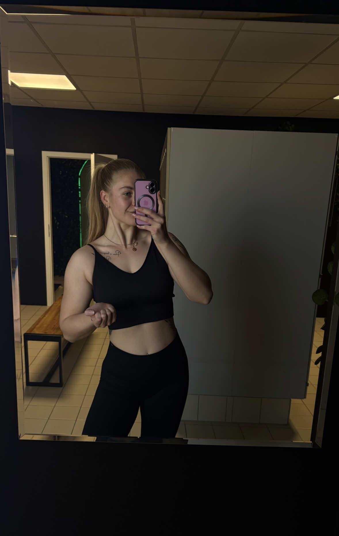 @DiesdasAnanas