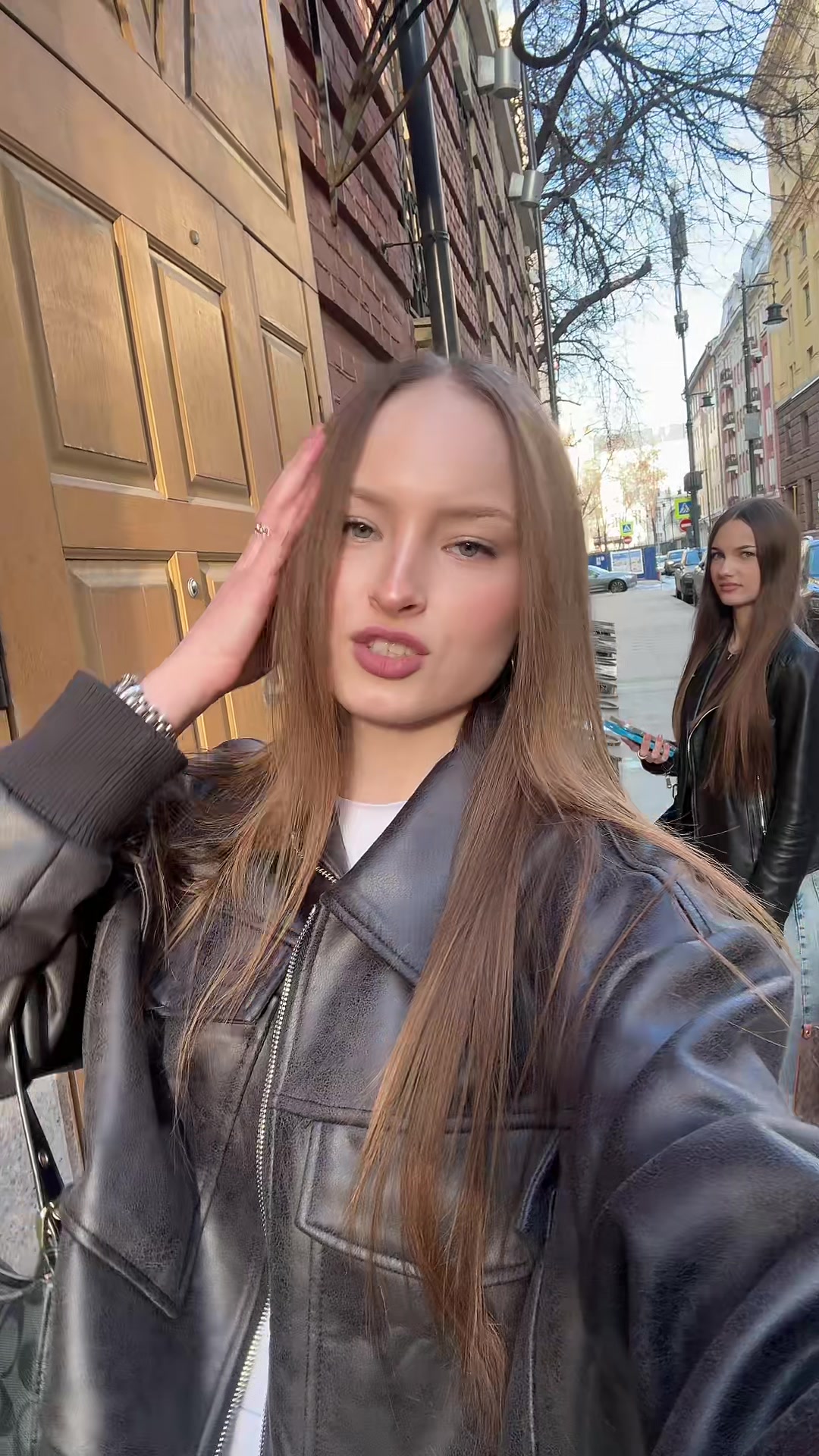 @KARINA