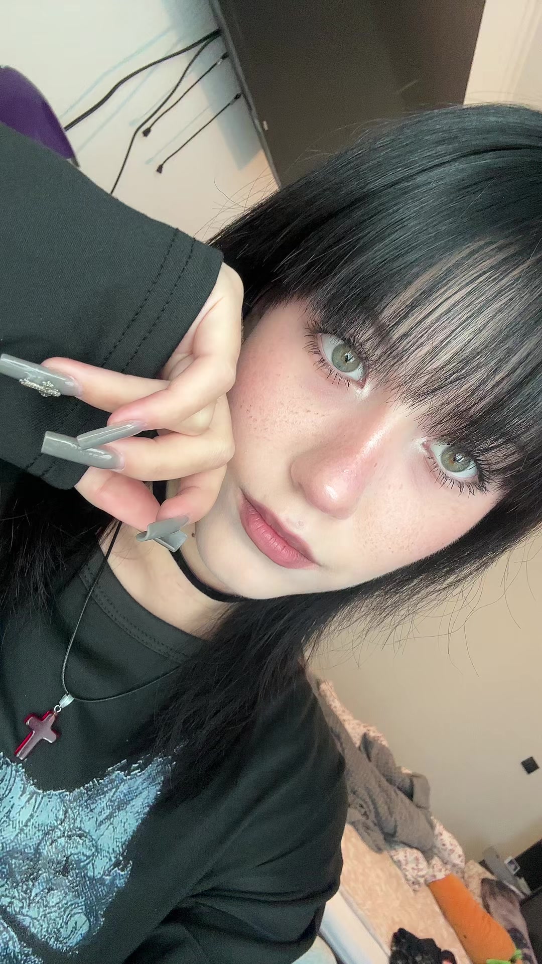 @shivaa