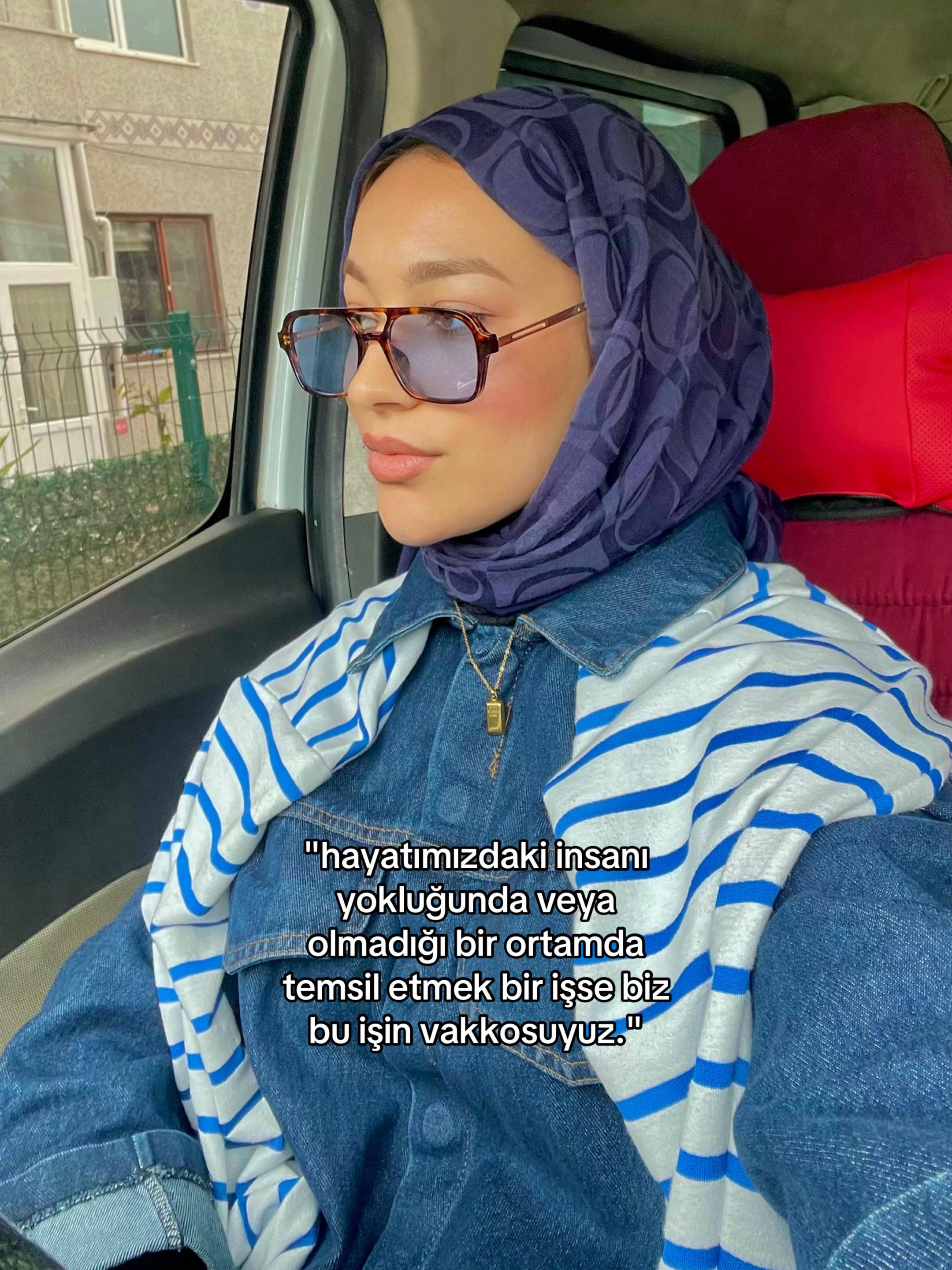 @ℰ.