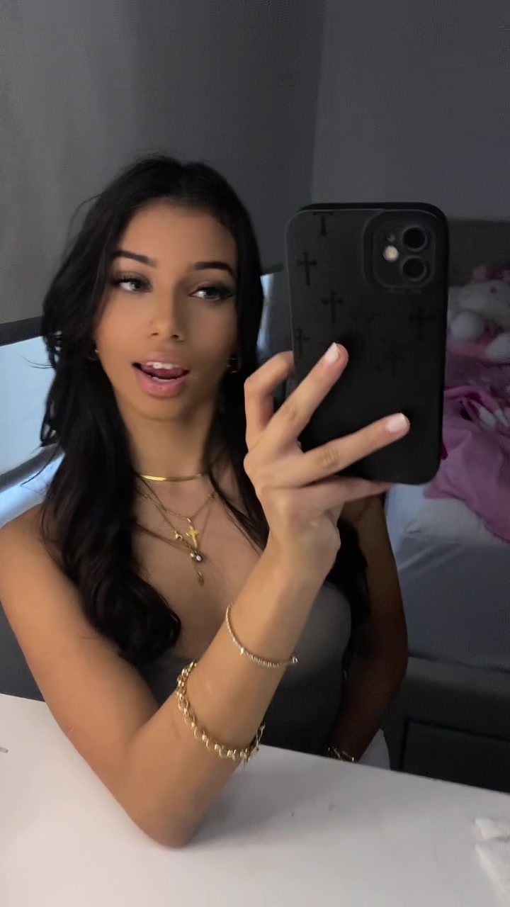 @️