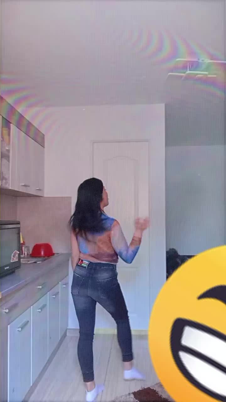 @karinakarina