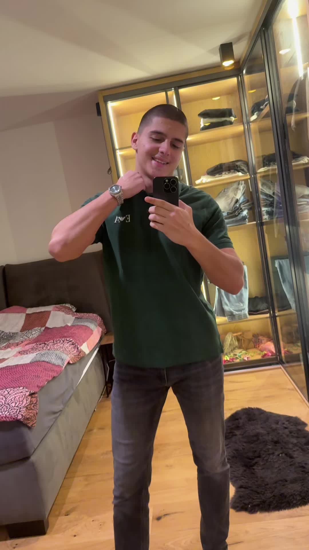 @Dinćeffm