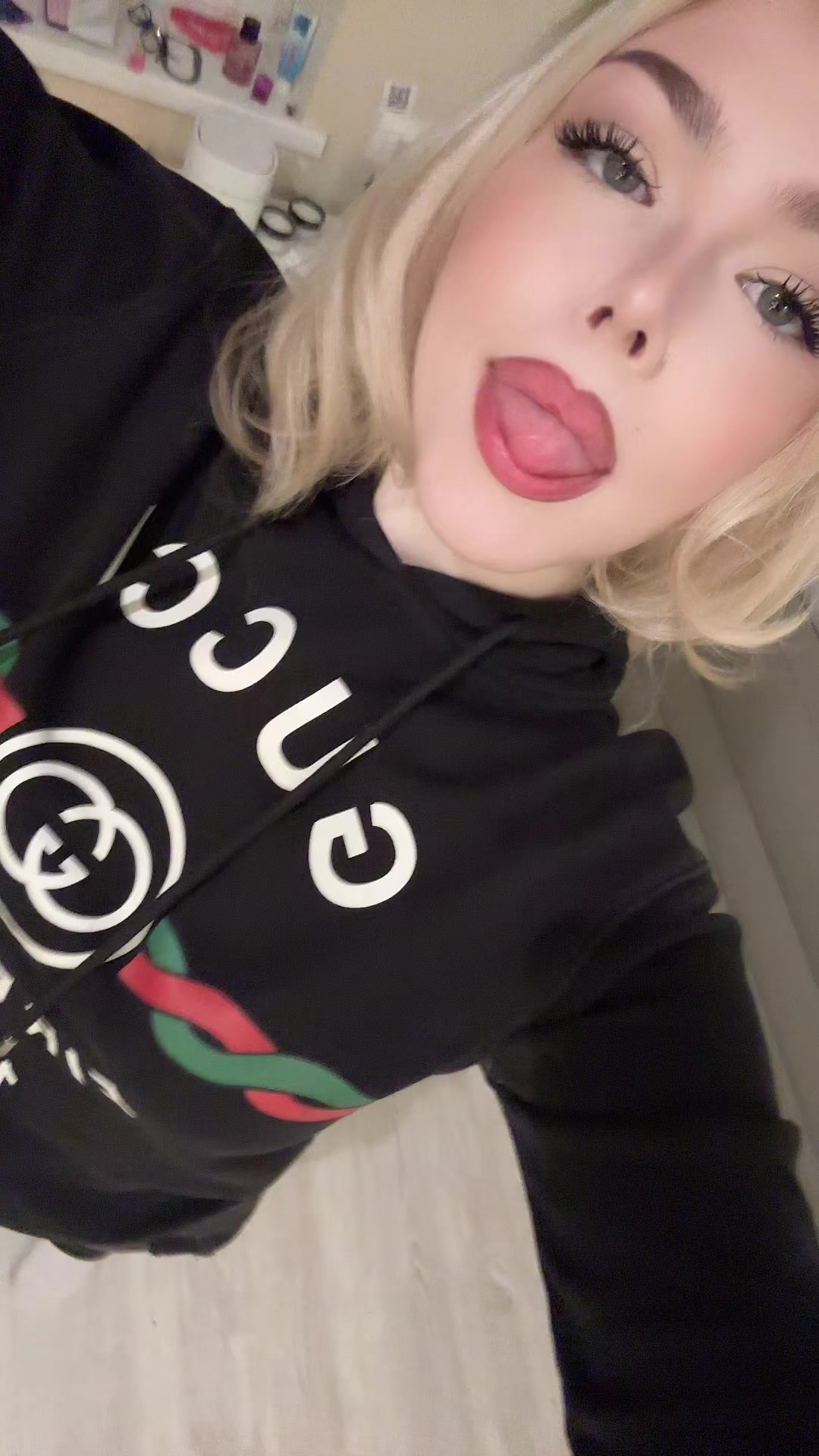@мяяя