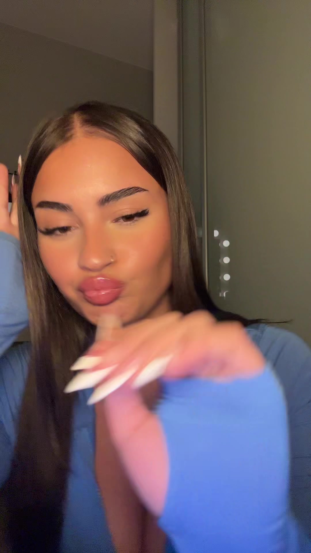 @Niki