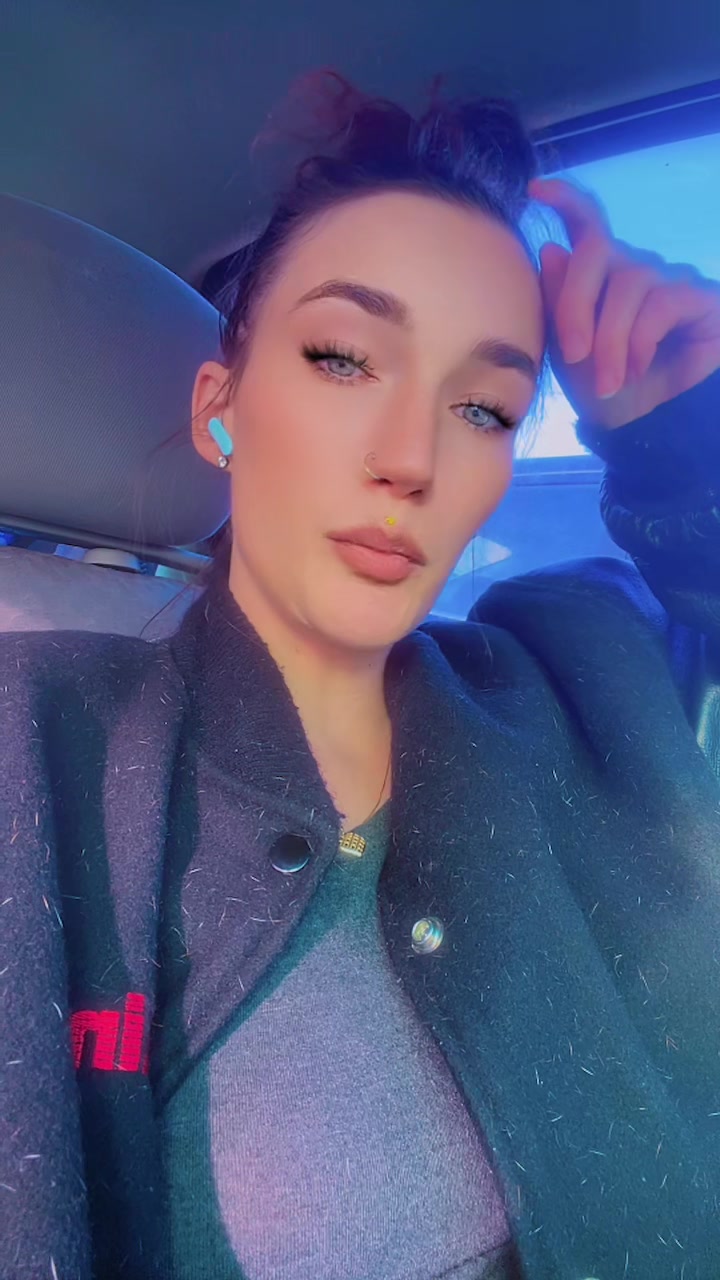 @LadyLyrick!
