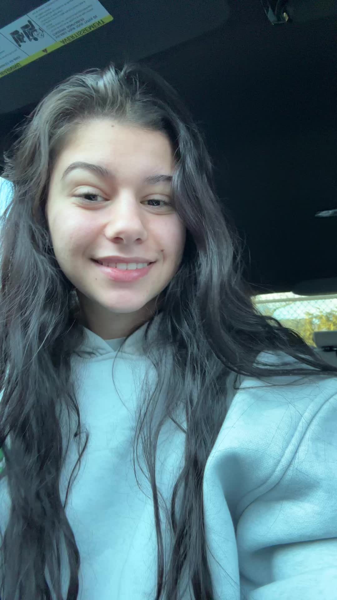 @carlie