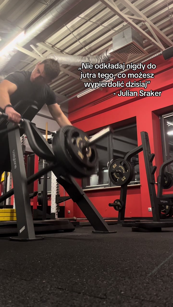 @MocarzOficjalnie