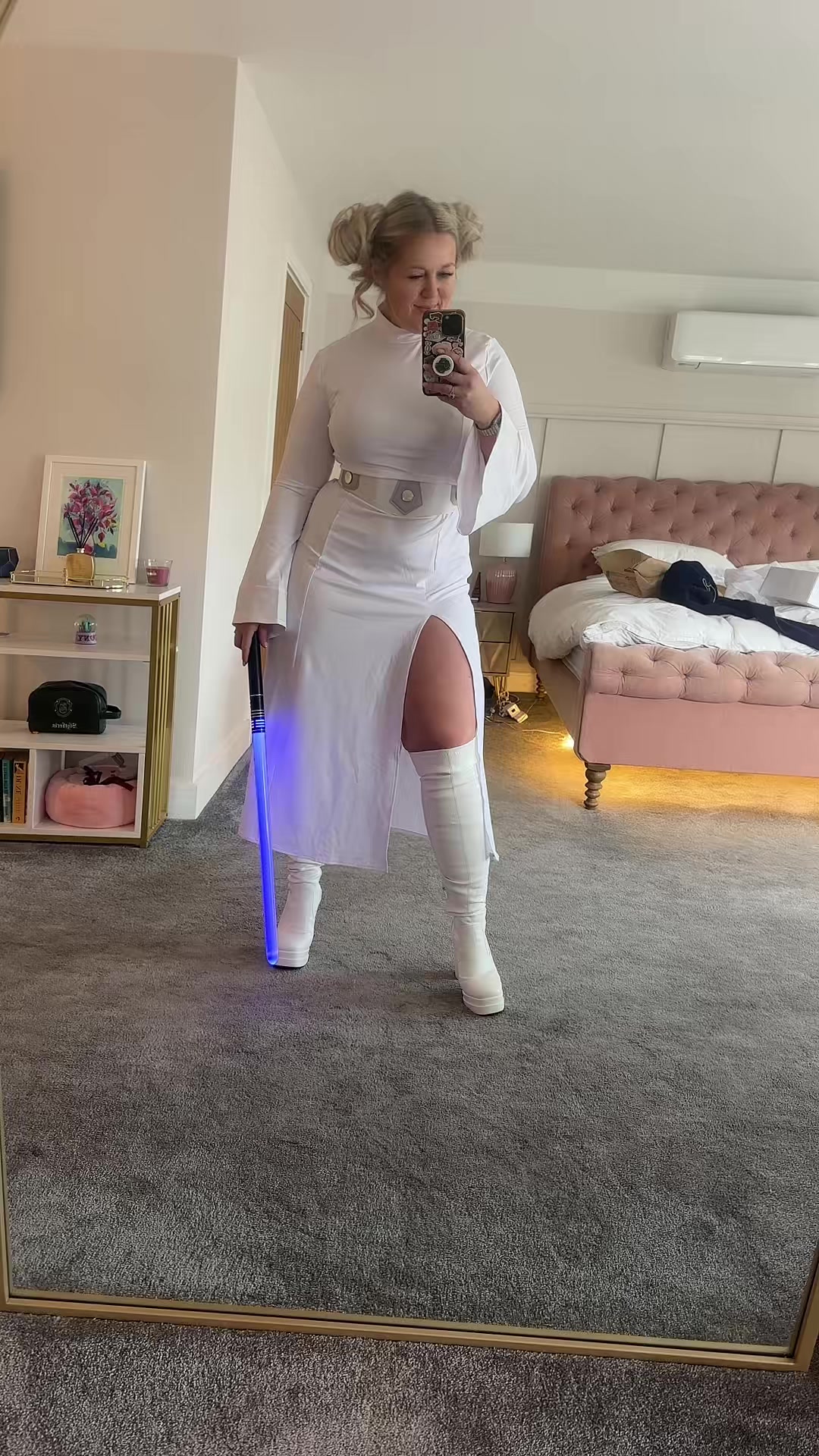 sammy-thighs-sammythighsx-urlebird