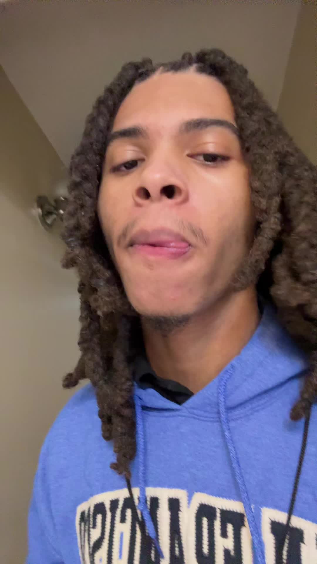 @🦒