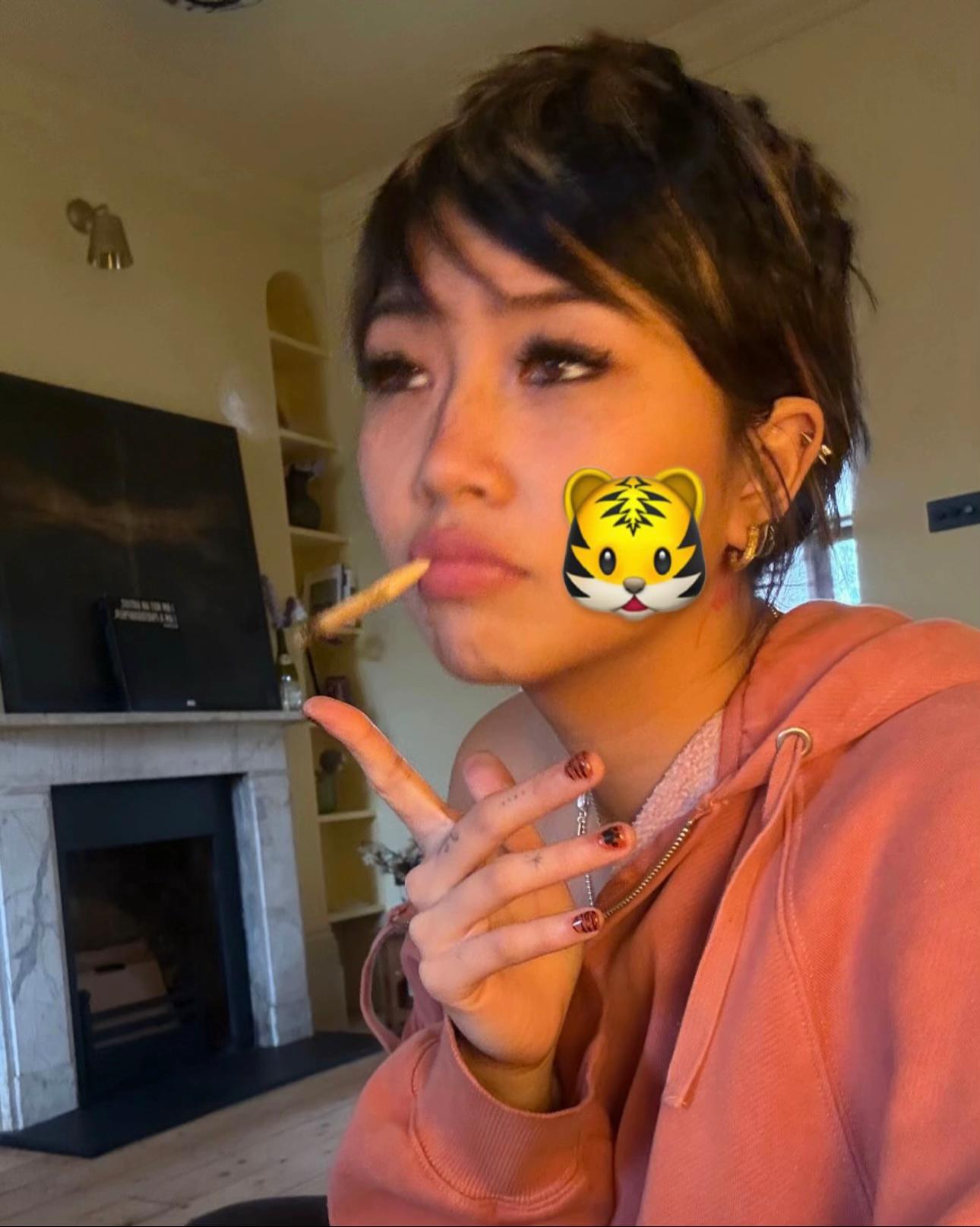 @f💭