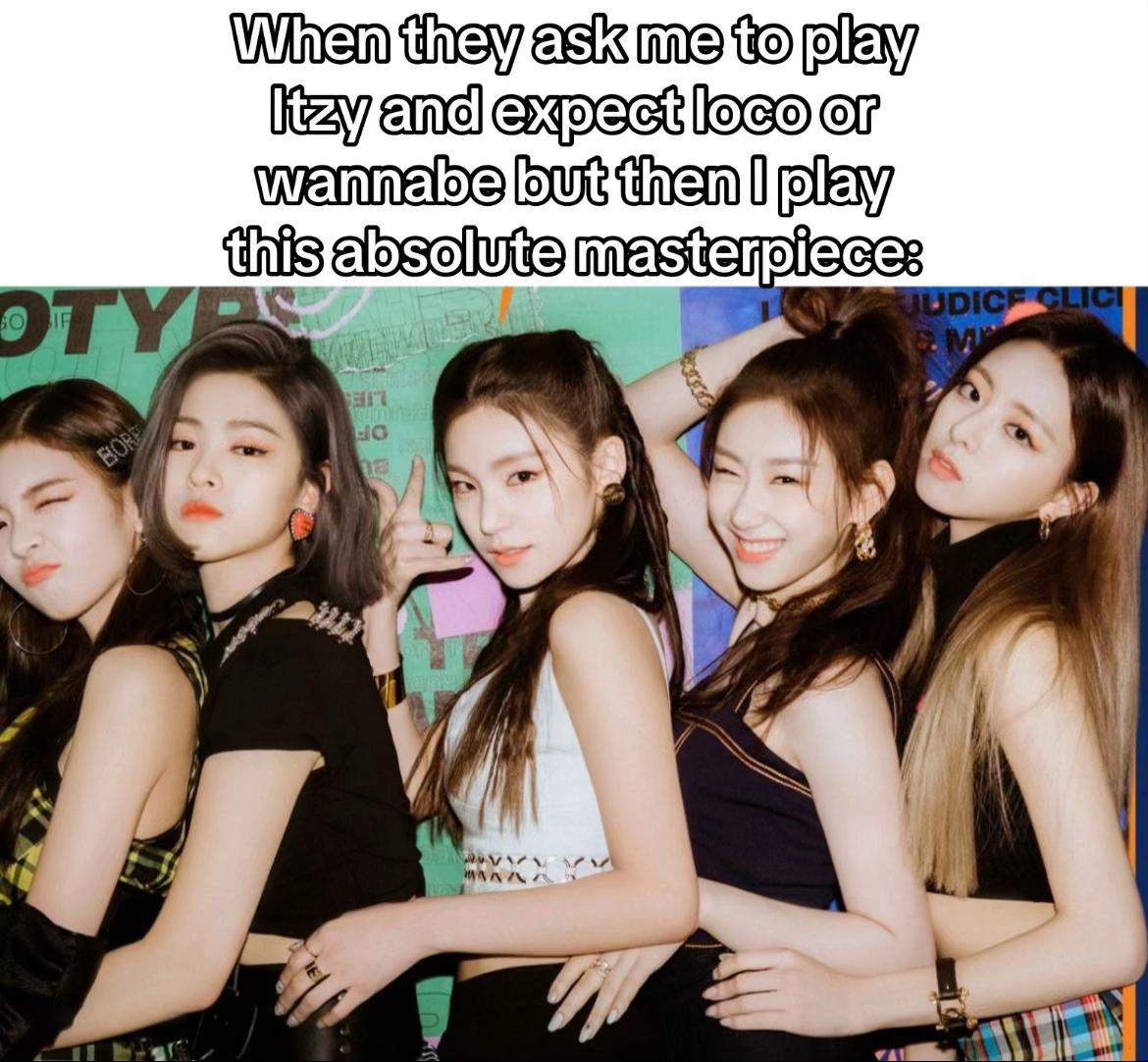 @yuna_kpopiara || SEEING ITZY!!