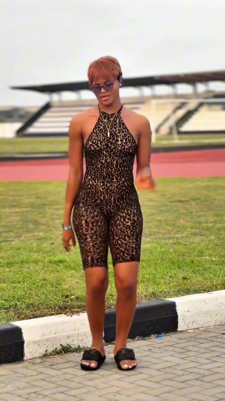 @afroblueries