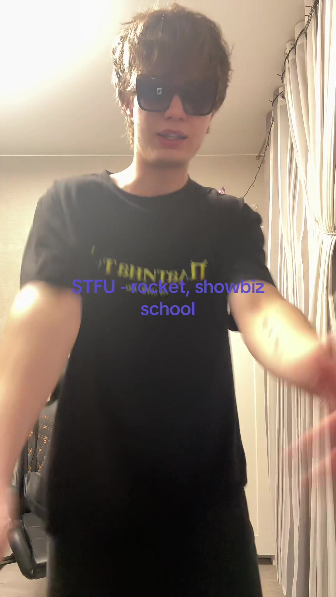 @паша рейзов