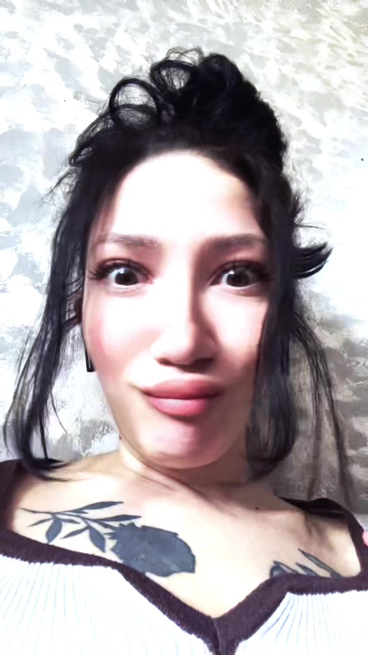 @SharonSenis96