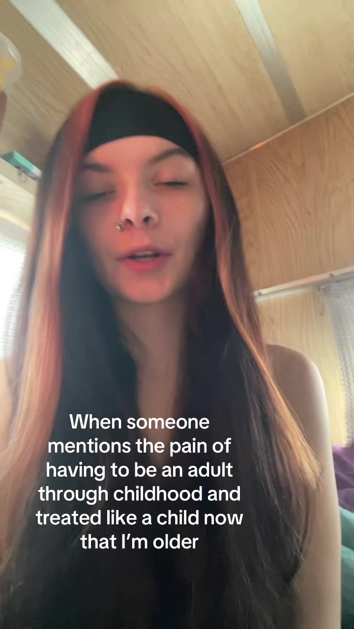 @MacieMai🦕