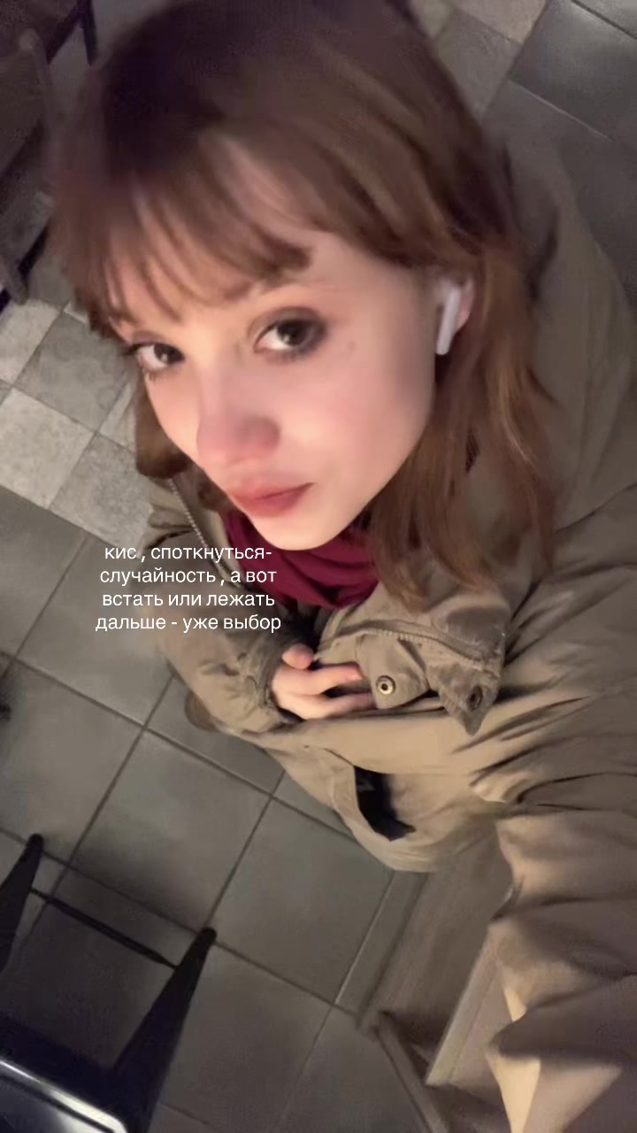 @???