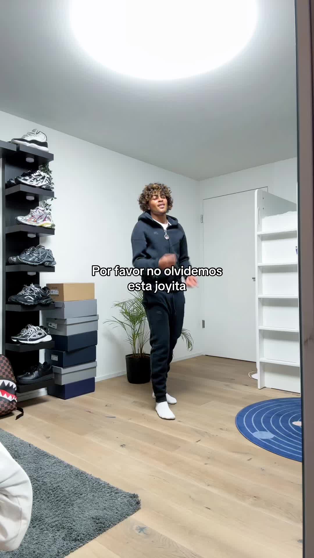 @Derek🇩🇴