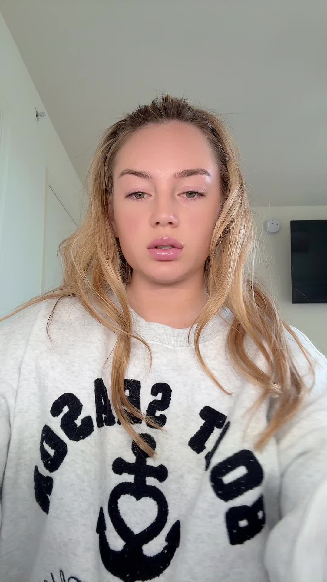 @angelaa.renae