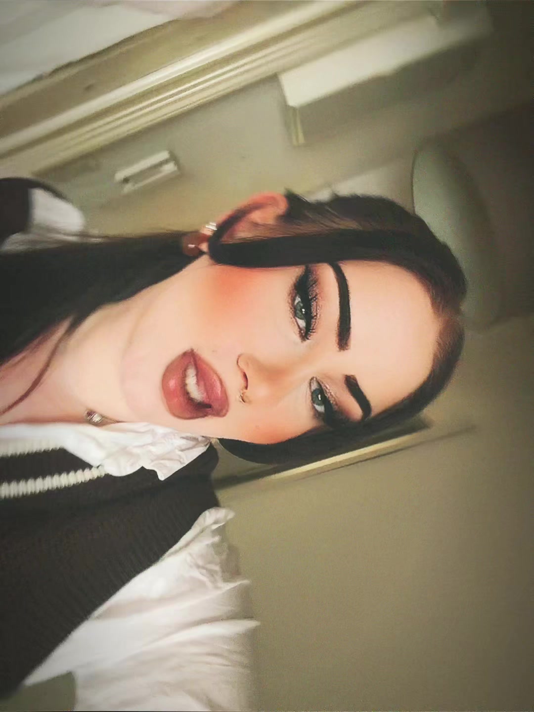 @𝟕𝟕𝟕🪽