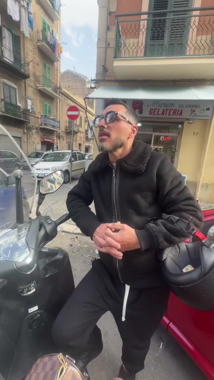 @Marika e Maurizio ti amo &hearts;️👈
