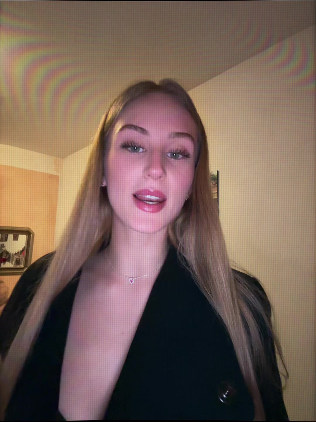 @👸🏼