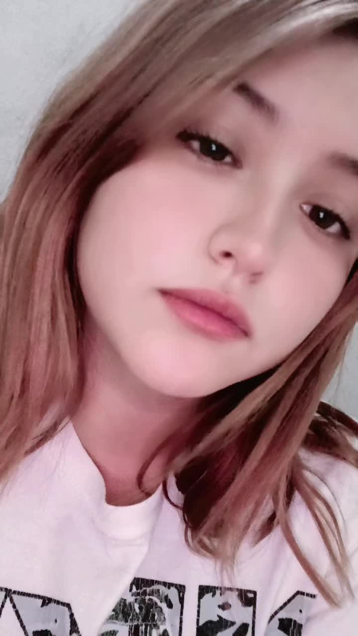@Bella Leal de &Uuml;