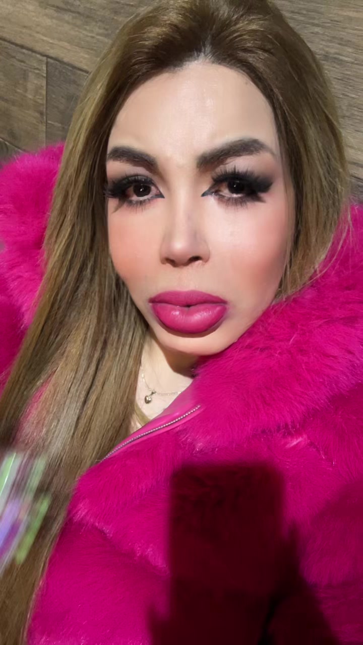 @VANESSA LABIOS 4K