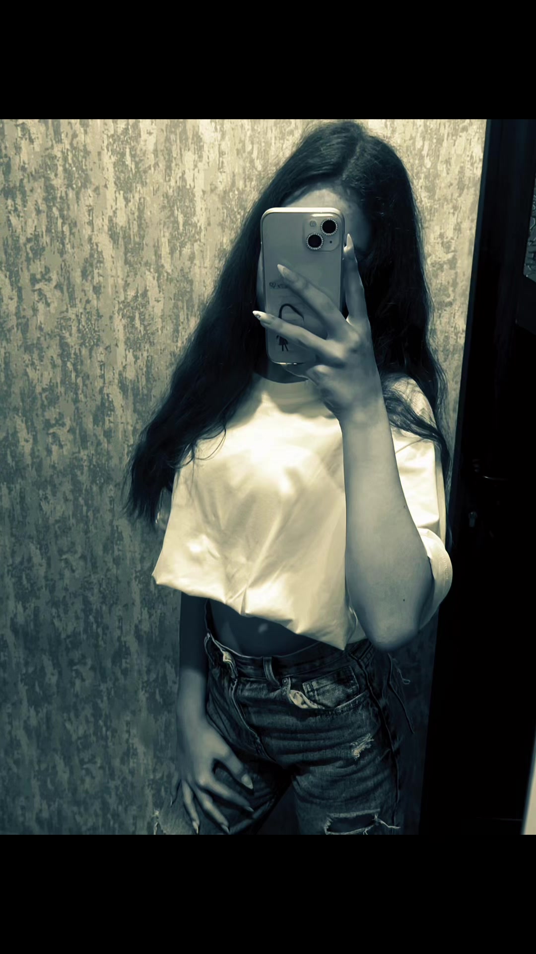 @🎭