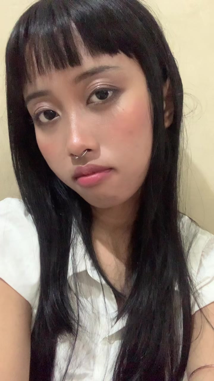 @￴