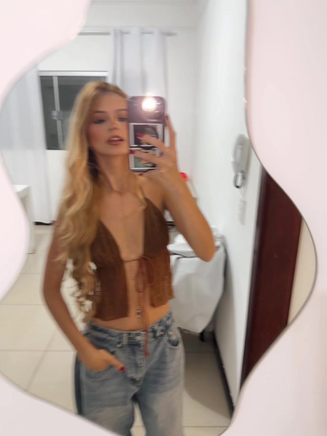 @Clara_branquinhoo