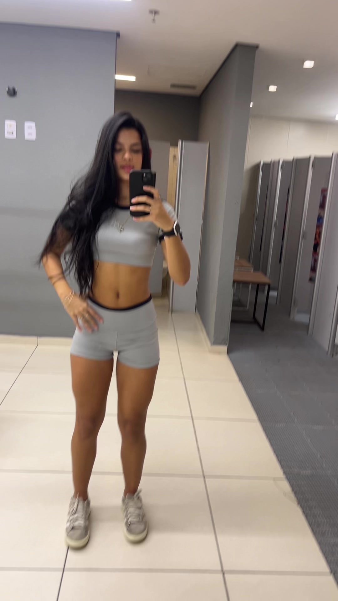 @backstagemariah