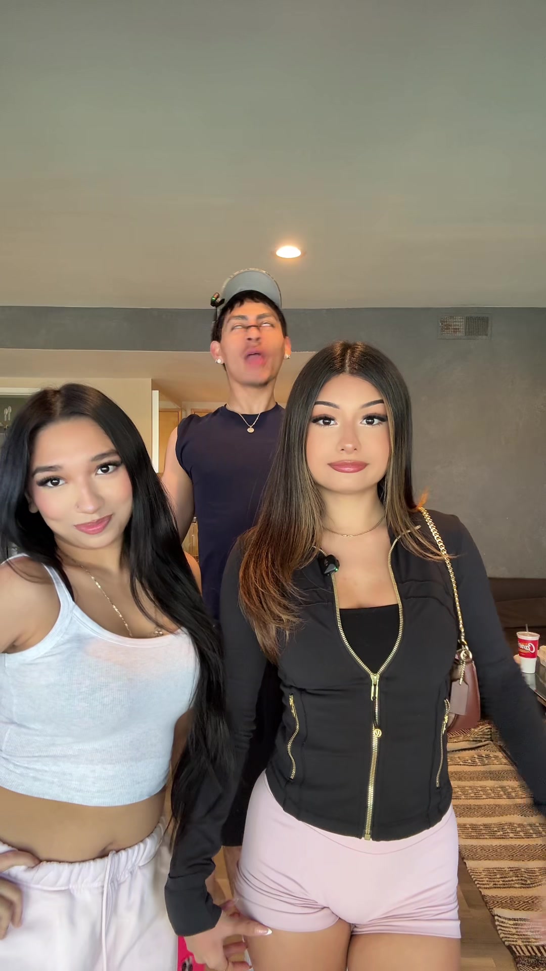 @𝐀 𝐌 𝐀 𝐍 𝐃 𝐀🇲🇽🤍