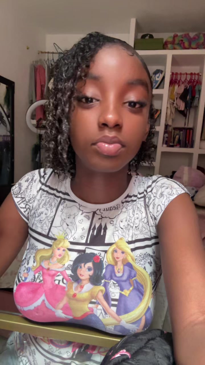 @𝓘𝓼𝓪𝓚𝓲𝓽𝓽𝔂🎀ྀིྀི .
