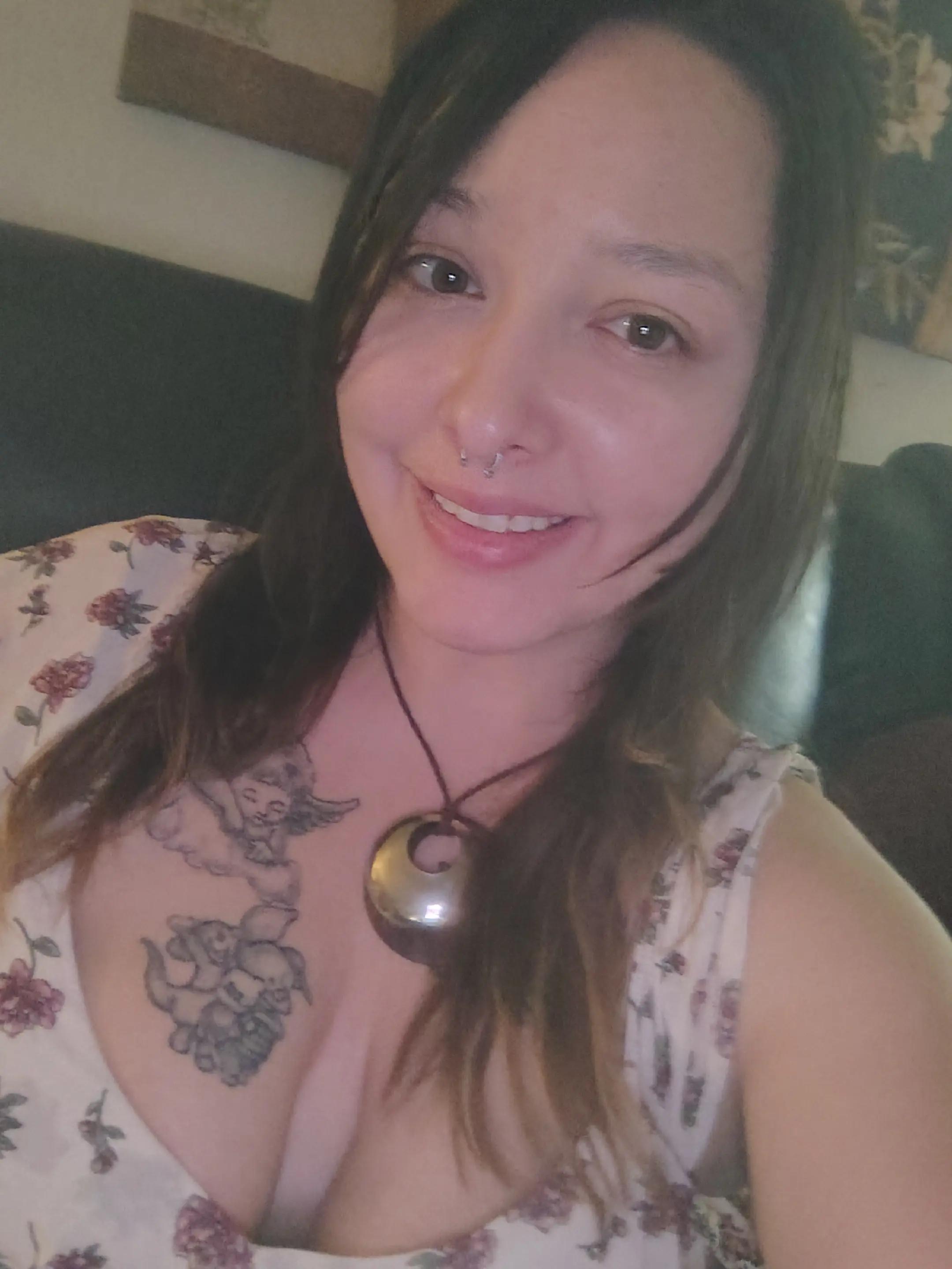 @Julie🃏&spades;️&clubs;️&hearts;️&diams;️🧿🔮🧙&zwj;♀️🪄🐦&zwj;⬛