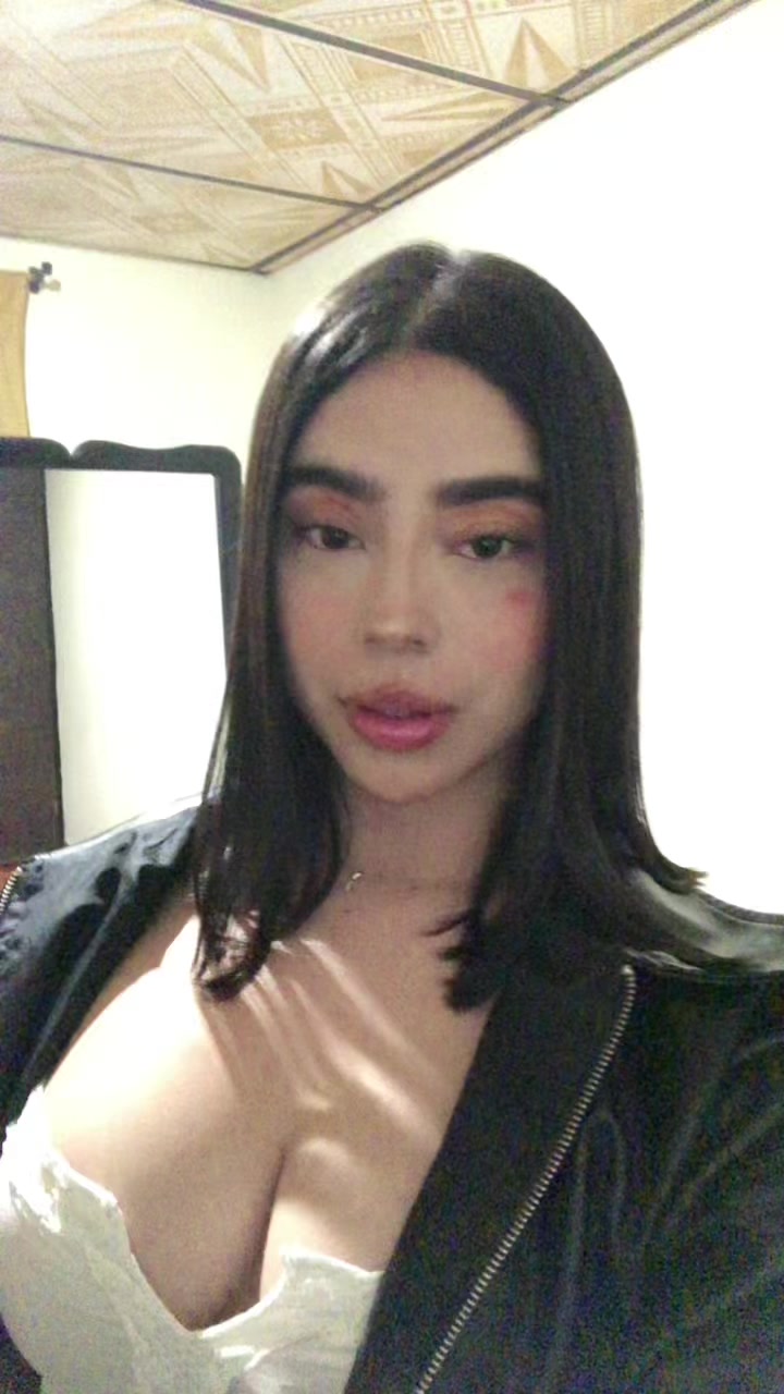 @Valentina