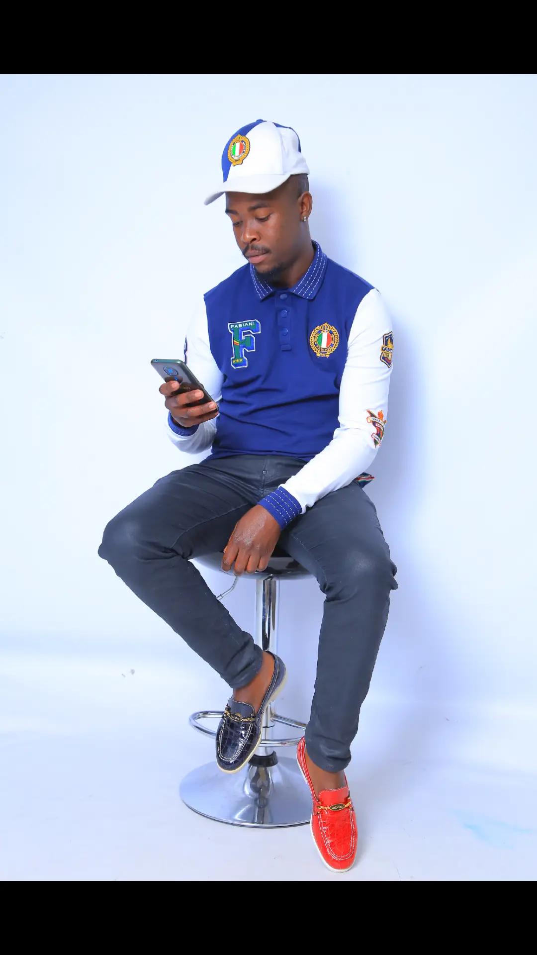 @ndumisomaxndiyaza
