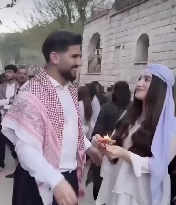 @𝑻𝒉𝒆.