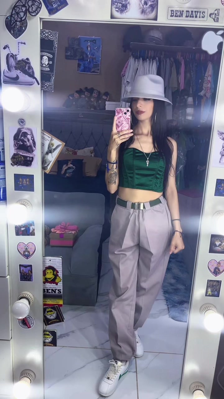 @𝕮𝖗𝖎𝖘𝖙𝖎𝖓𝖆