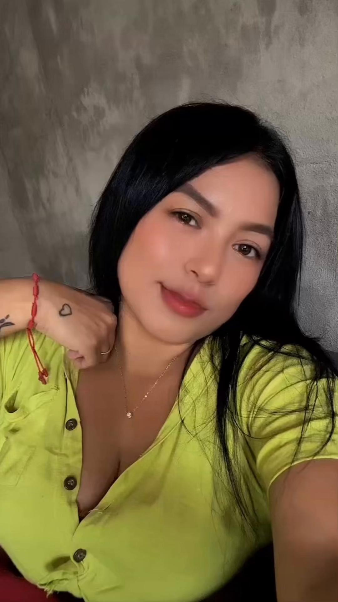 @Viv&iacute;💗
