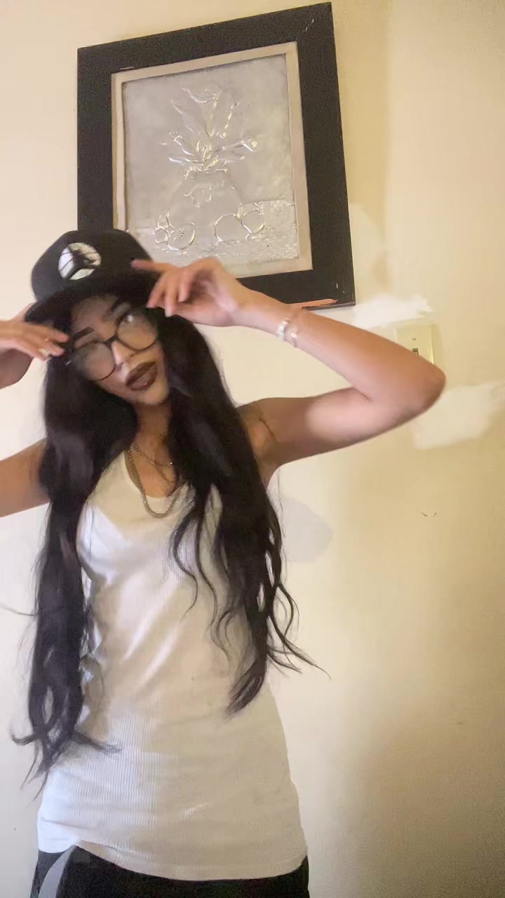 @la_leal_LD