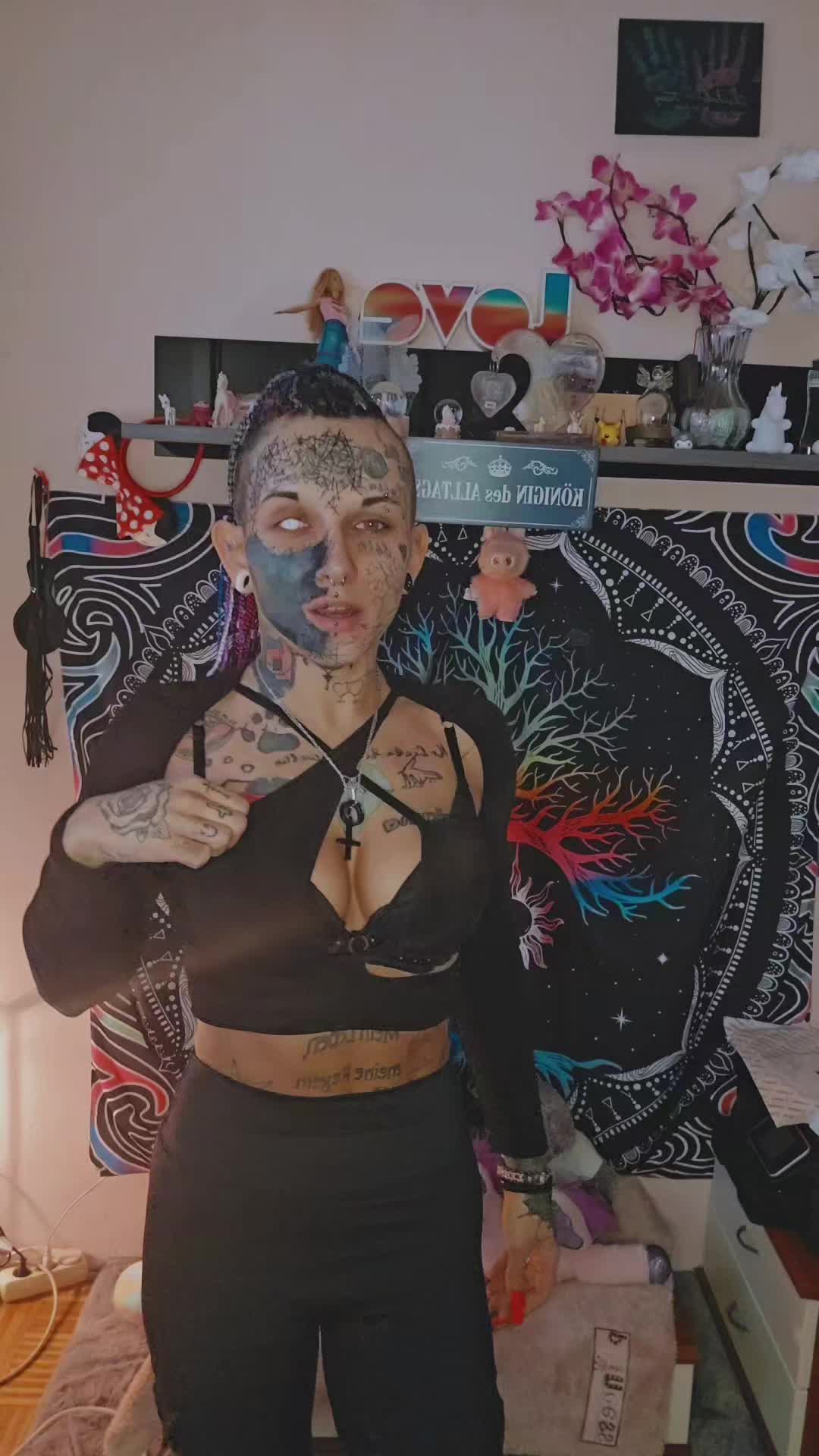 @InkedUnicorn