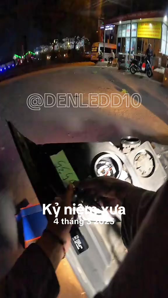 @ĐÈN LED D10