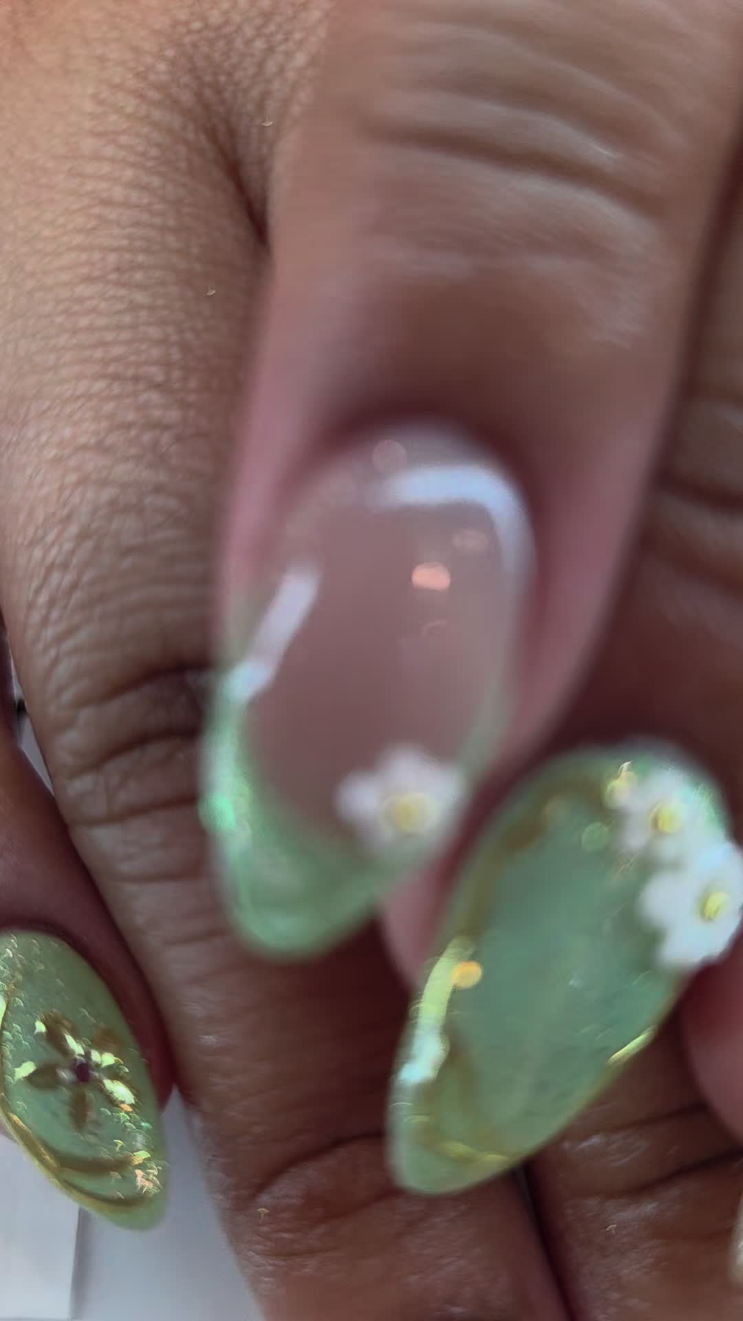 @AnneNails