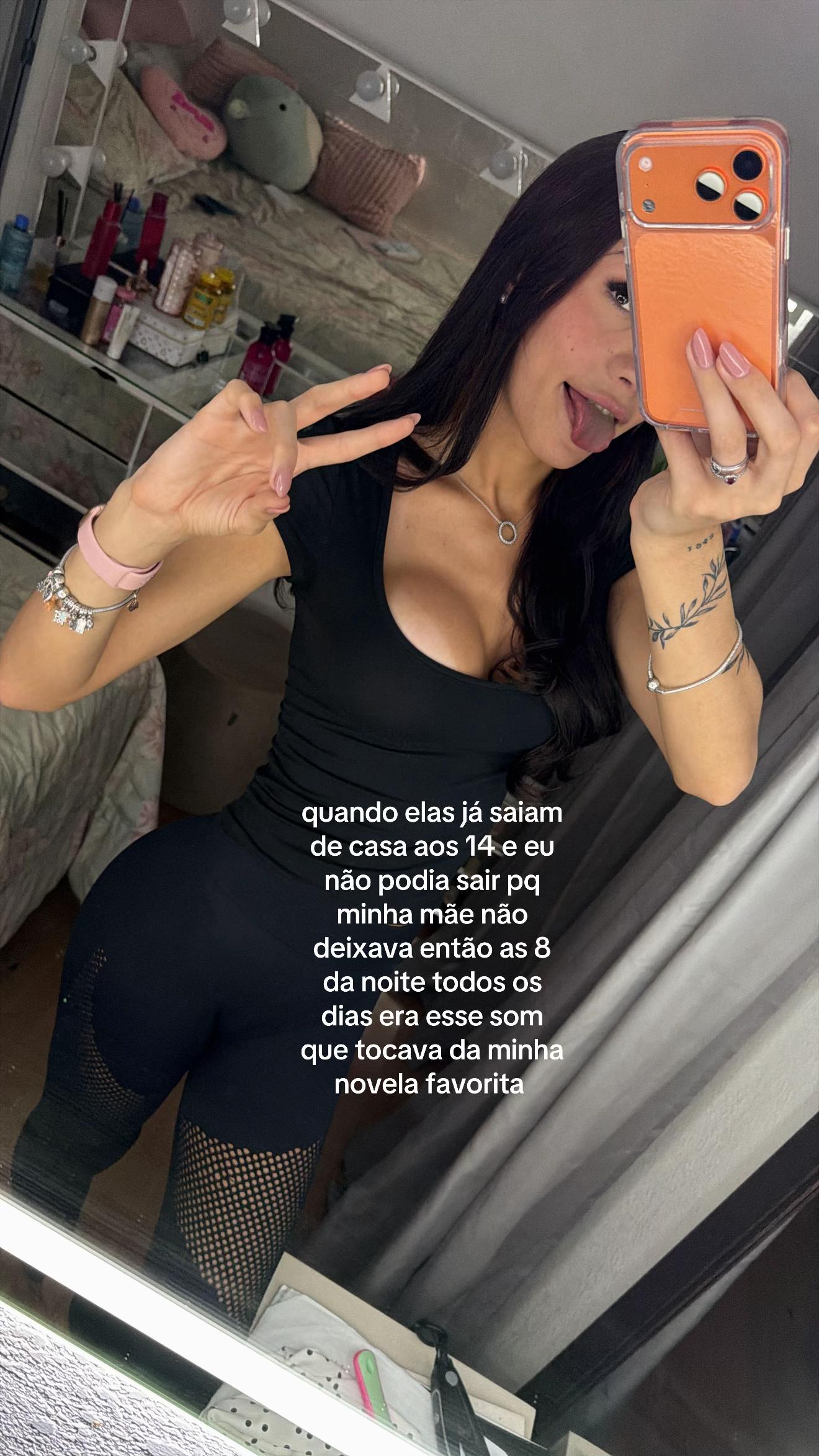 @manuellaollv